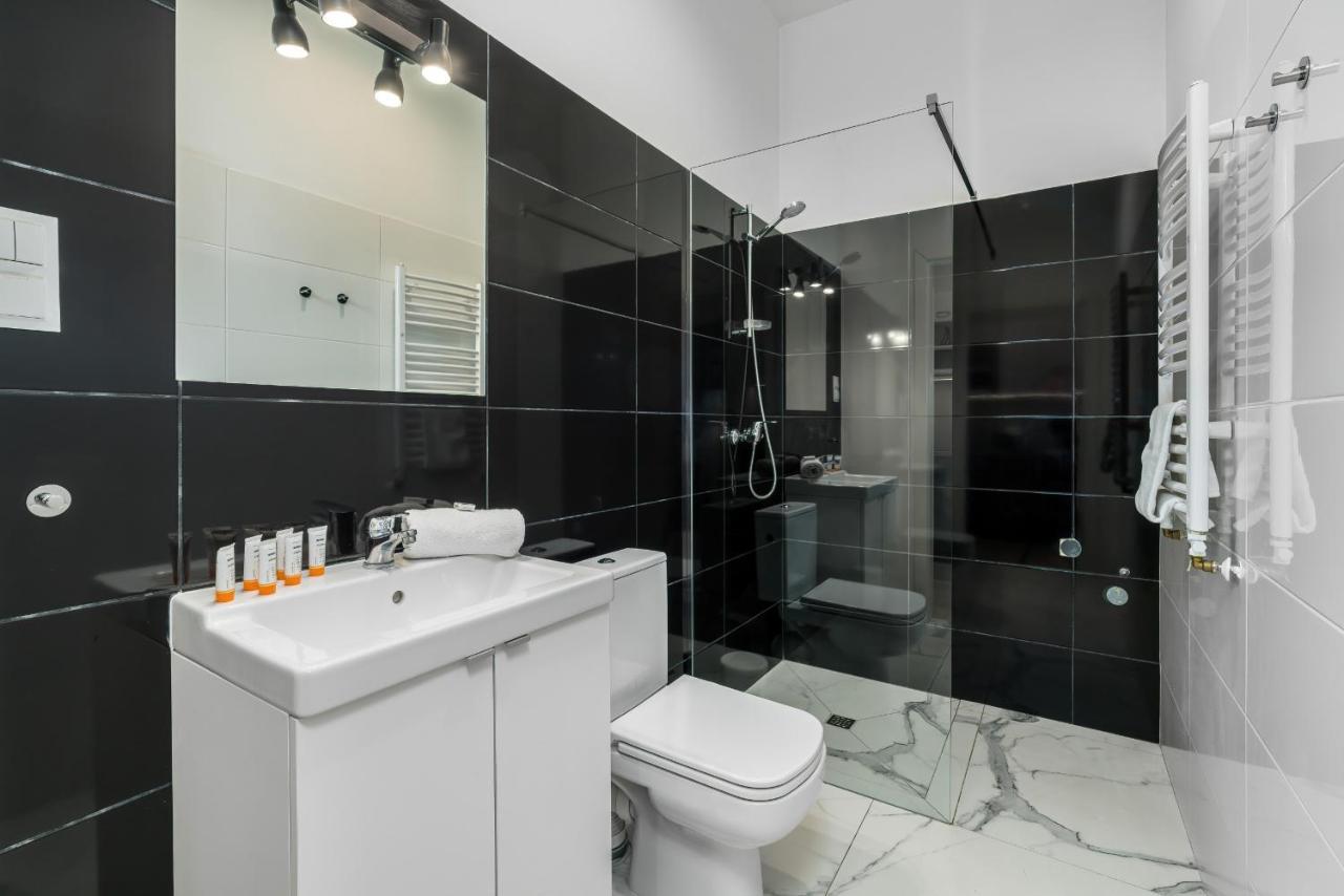 Apartments City Center Saint Wojciech By Renters 波兹南 外观 照片