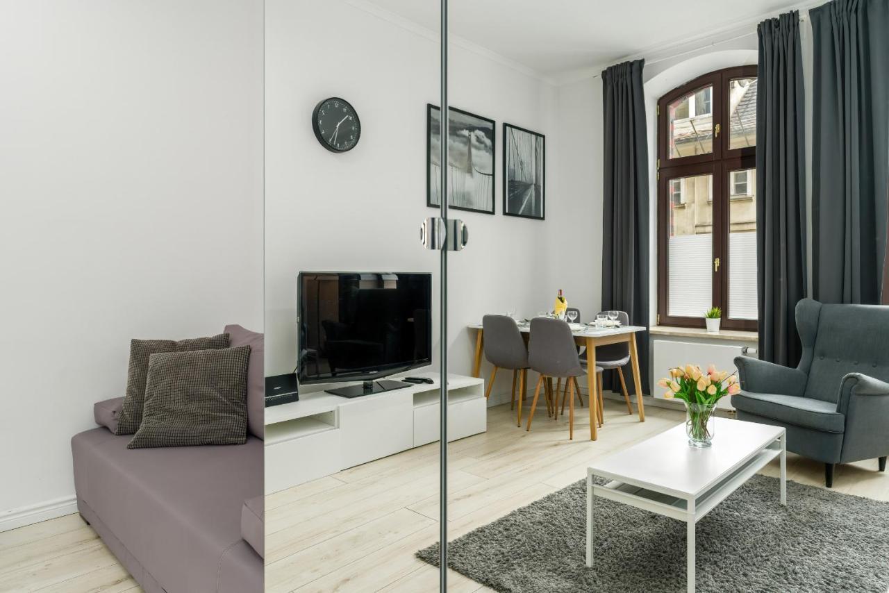 Apartments City Center Saint Wojciech By Renters 波兹南 外观 照片